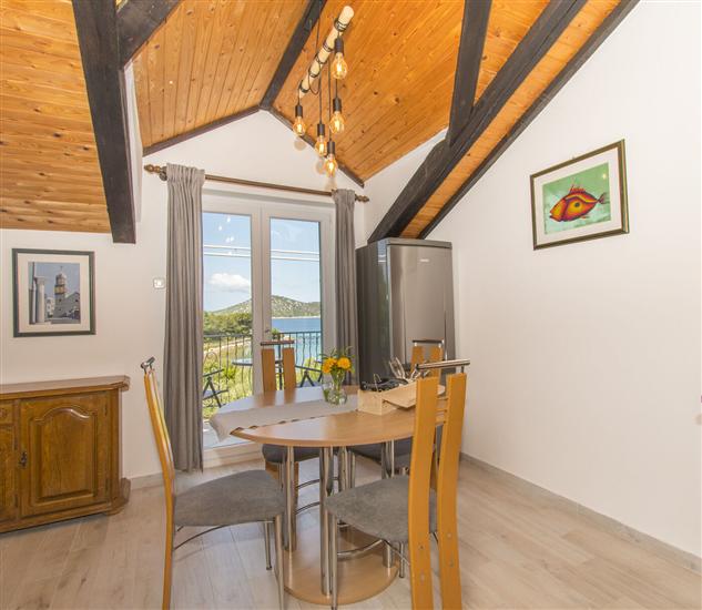 Apartment A2, for 5 persons