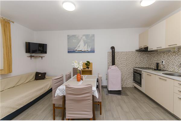 Apartment A2, for 3 persons