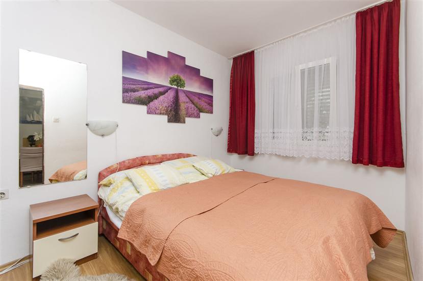 Apartment A2, for 3 persons
