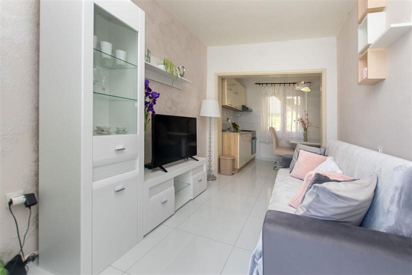 Apartment A1, for 5 persons