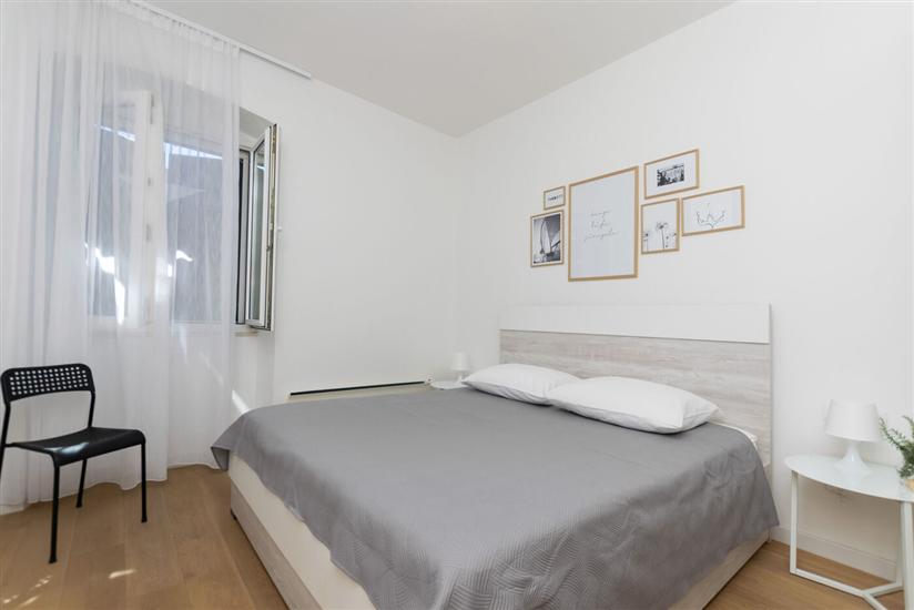 Apartment A1, for 5 persons