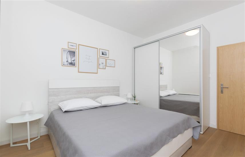 Apartment A1, for 5 persons