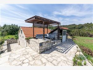 House Vinko Račišće, Remote cottage, Size 30.00 m2, Airline distance to the sea 50 m