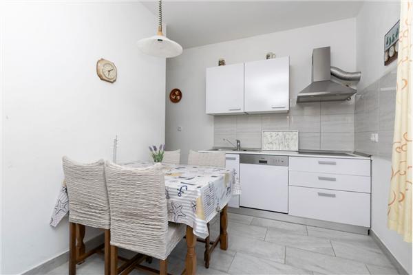 Apartment A1, for 4 persons