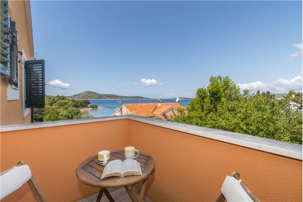 Apartment A4, for 4 persons