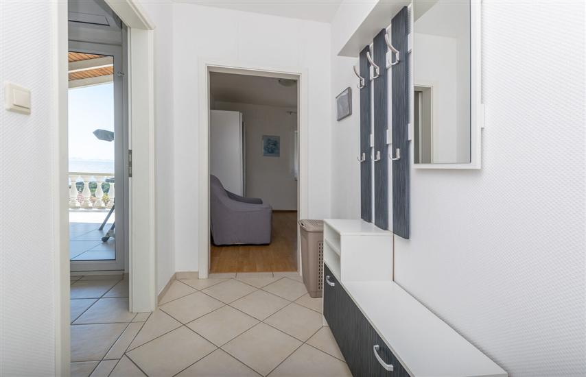 Apartment A1, for 5 persons