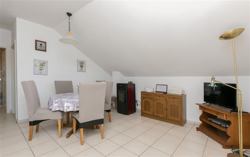 Apartment A1, for 5 persons