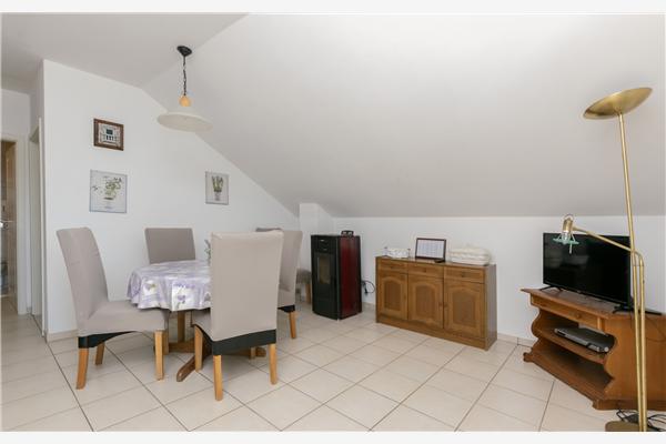 Apartment A1, for 5 persons