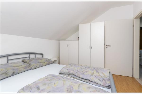 Apartment A1, for 5 persons