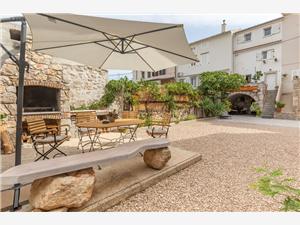 House Punat Residence Punat - island Krk, Size 100.00 m2, Airline distance to town centre 50 m