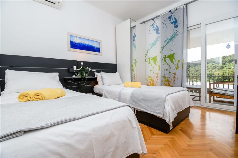 House K1, for 9 persons