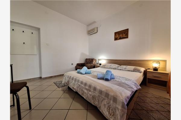 Apartment A1, for 4 persons