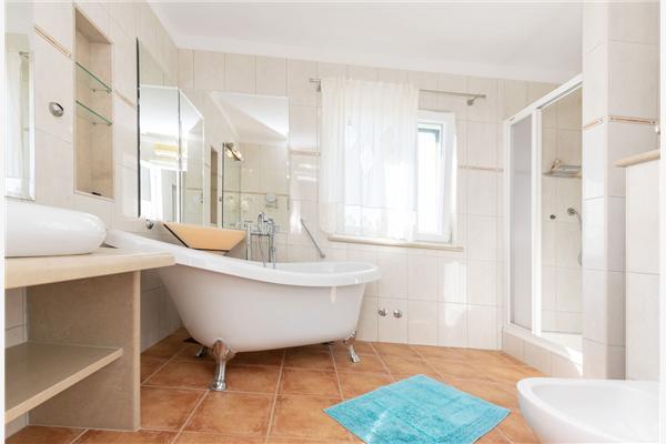 House K1, for 10 persons