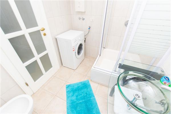 House K1, for 10 persons