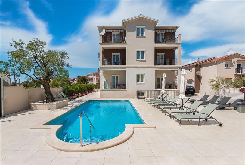 Apartments Villa Nina 3