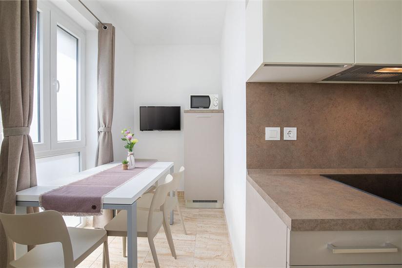 Apartment A6, for 4 persons