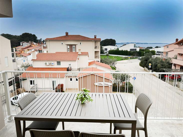 Apartment A6, for 6 persons