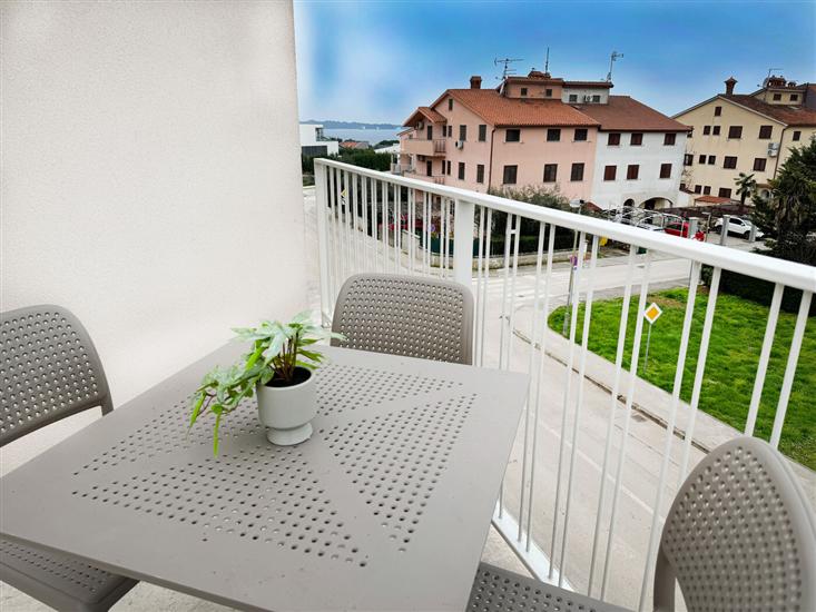 Apartment A6, for 6 persons