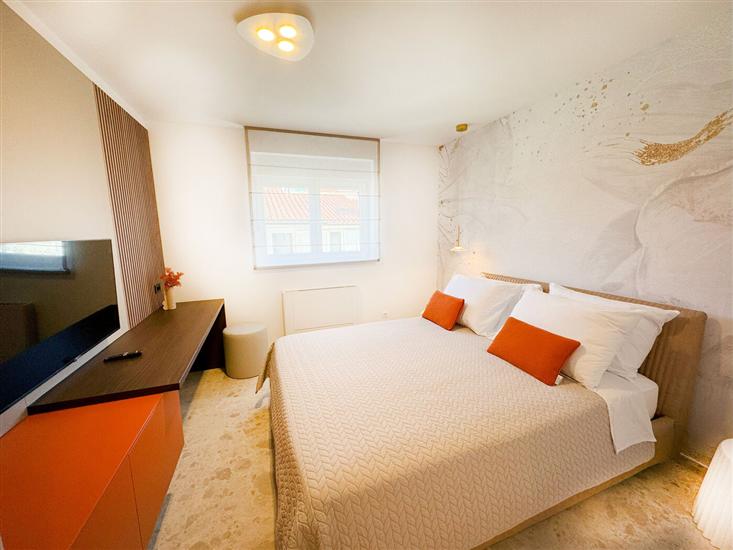 Apartment A6, for 6 persons