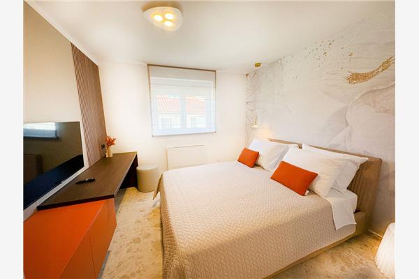 Apartment A6, for 6 persons