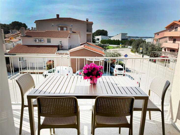 Apartment A6, for 6 persons