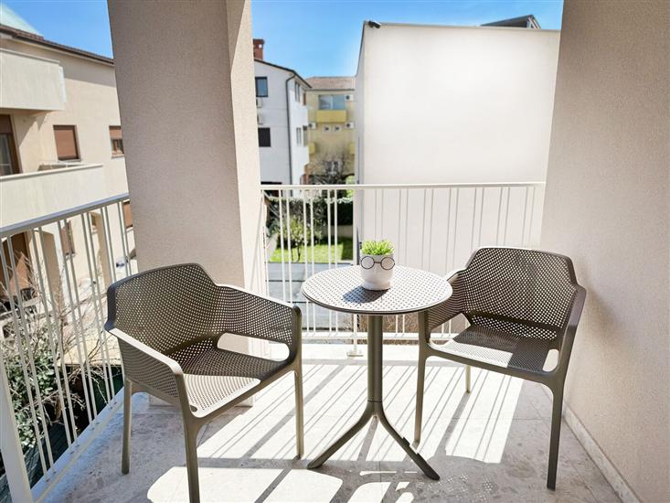 Apartment A6, for 6 persons