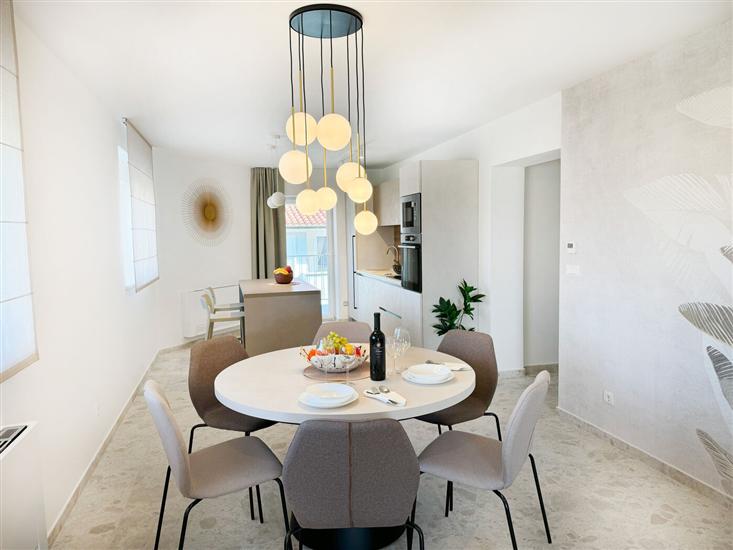 Apartment A6, for 6 persons