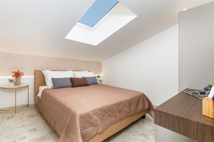 Apartment A8, for 6 persons