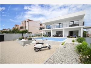 Holiday homes Sibenik Riviera,BookSonnengrasFrom 750 €