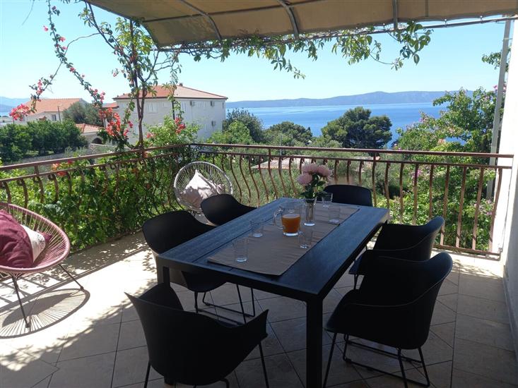 Apartment A1, for 8 persons