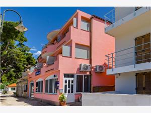 Apartments Juka Milna - island Hvar, Size 24.00 m2, Airline distance to the sea 50 m, Airline distance to town centre 50 m