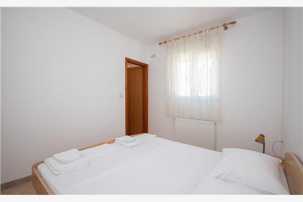 Apartment A7, for 4 persons
