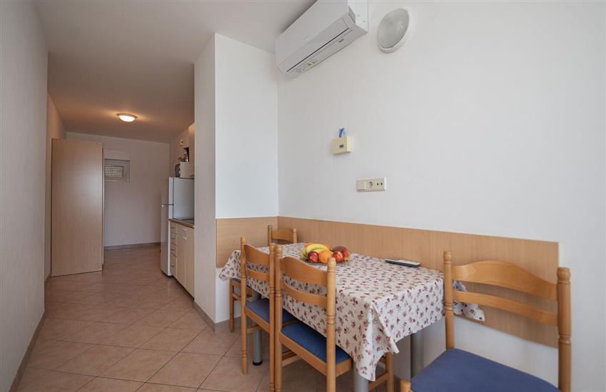 Apartment A7, for 4 persons