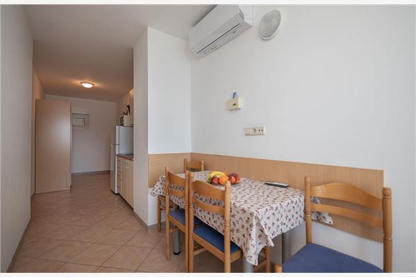 Apartment A7, for 4 persons
