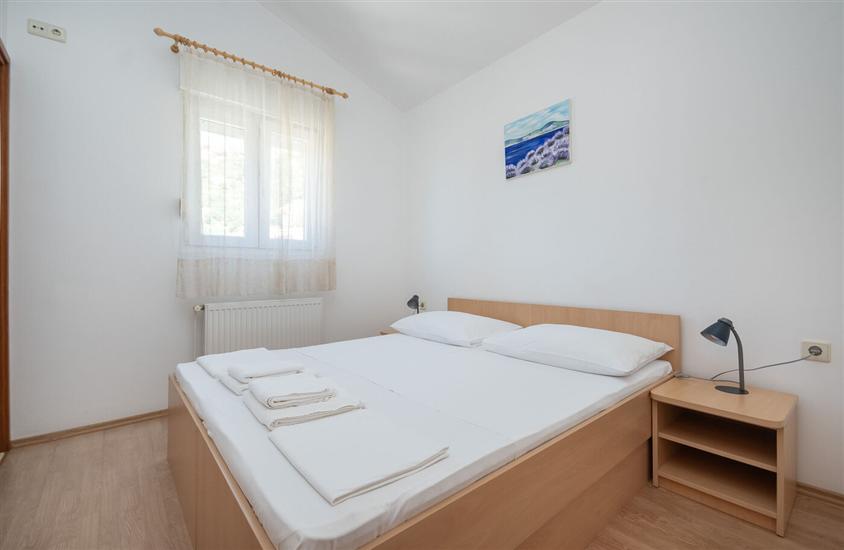 Apartment A9, for 6 persons