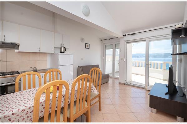 Apartment A9, for 6 persons