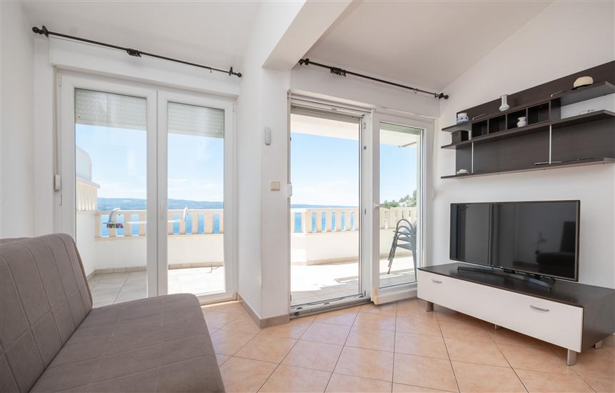 Apartment A9, for 6 persons