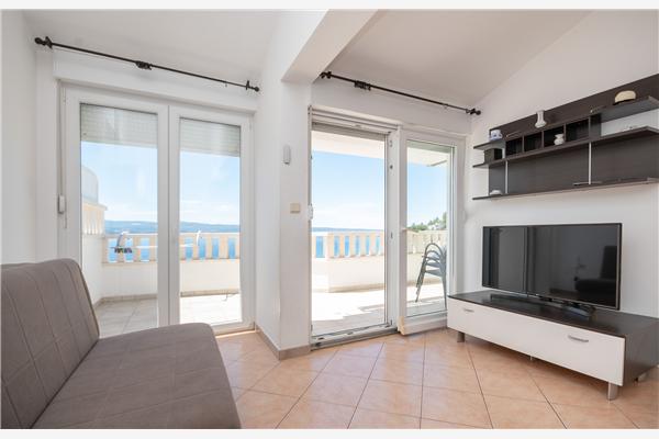 Apartment A9, for 6 persons