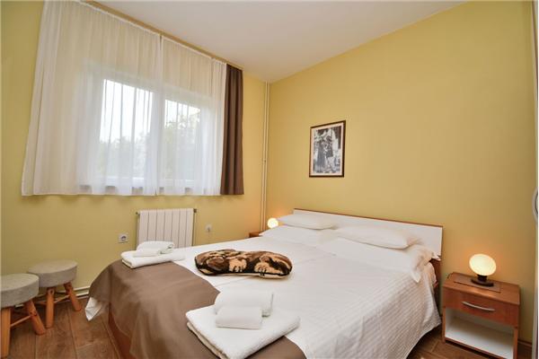 Apartment A1, for 5 persons