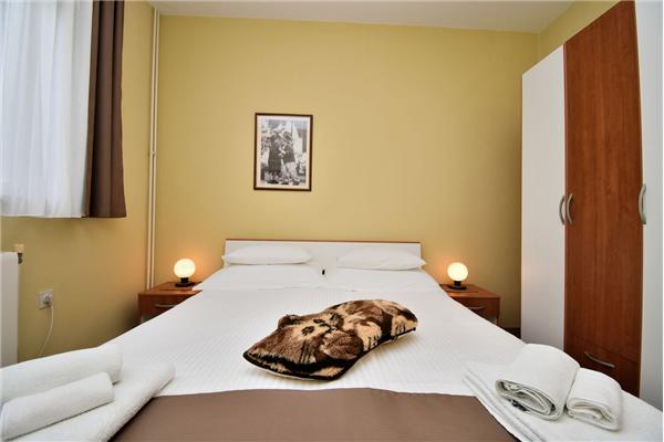 Apartment A1, for 5 persons