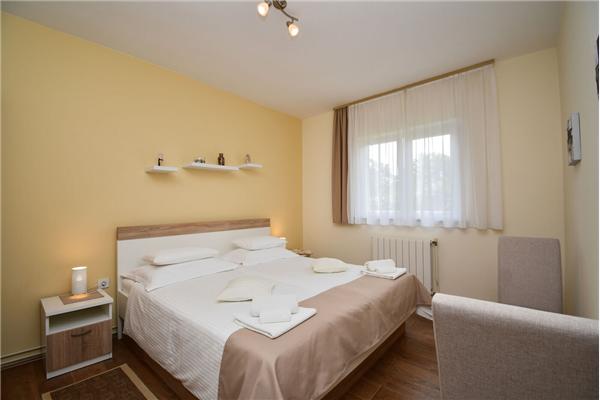 Apartment A1, for 5 persons
