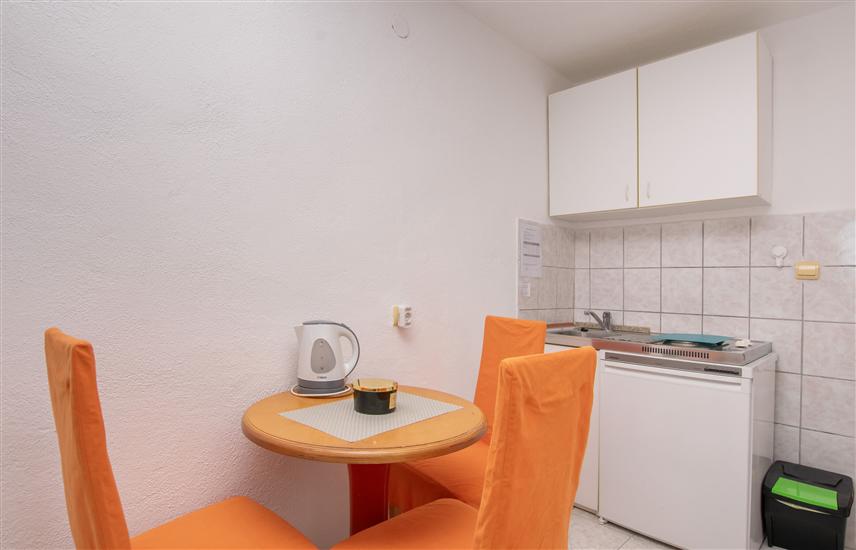 Apartment A2, for 3 persons