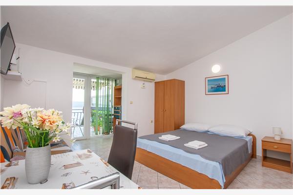 Apartment A4, for 3 persons