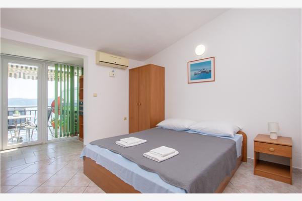 Apartment A4, for 3 persons