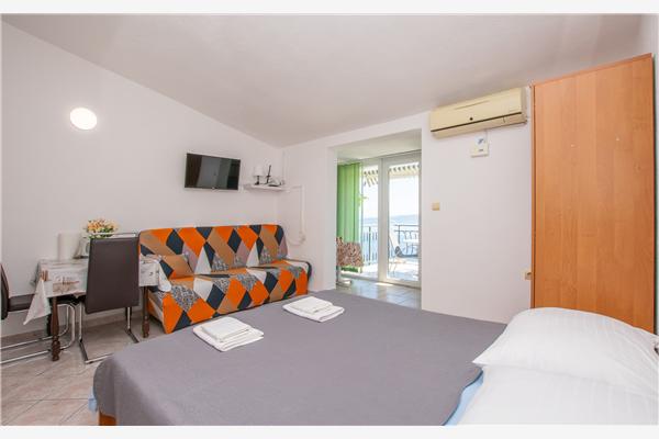 Apartment A4, for 3 persons