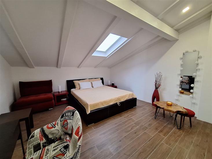 Apartman A2, na 6 osebe