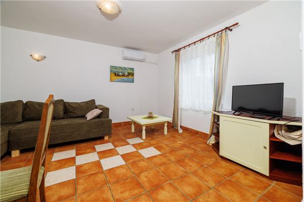 Apartment A2, for 5 persons