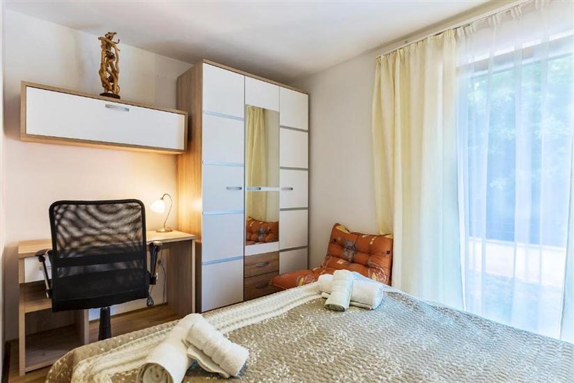 House K1, for 11 persons