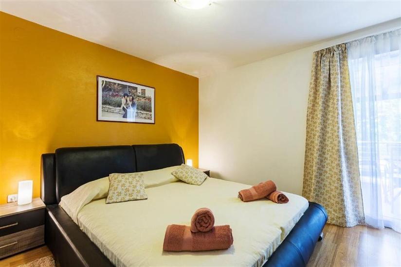 House K1, for 11 persons