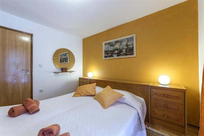 House K1, for 11 persons